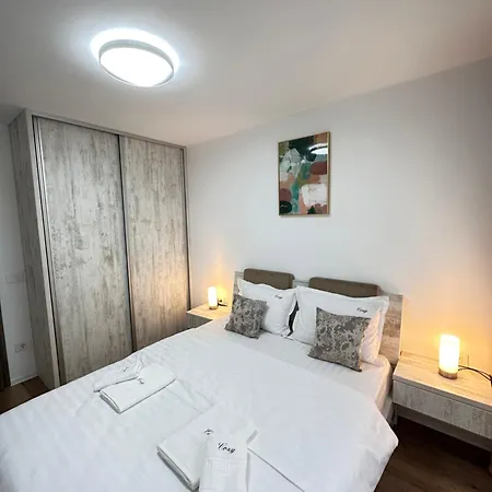 Apartment Coresi Mall Exclusive #collection & *